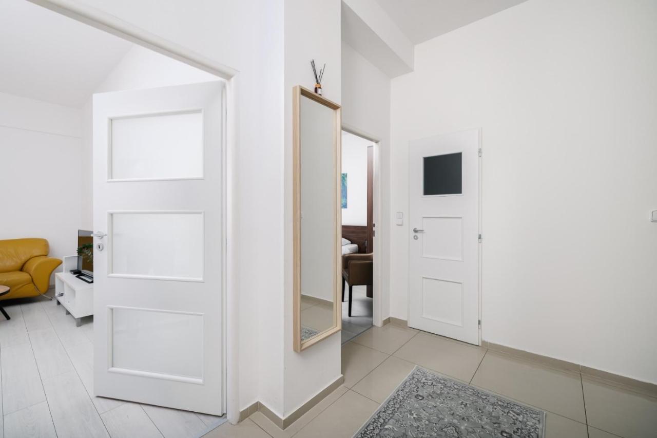 Self Check-In Apartments By Amber Bratislava Exterior foto